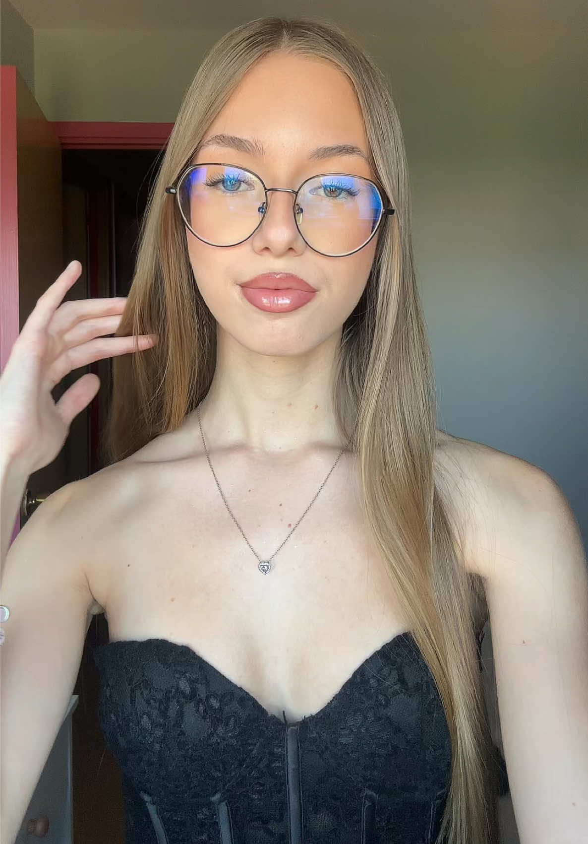@𝐶𝑎𝑟𝑚𝑒𝑛🤍
