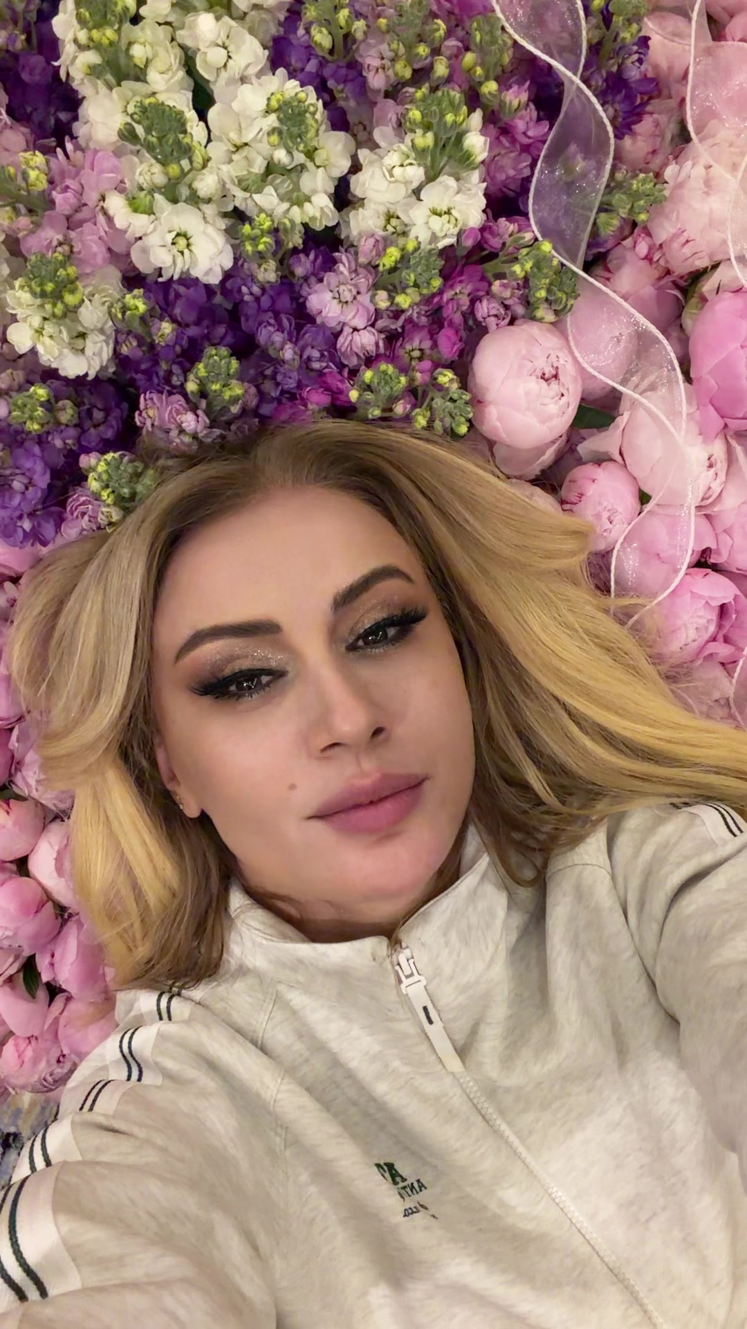 @Roza Zərgərli