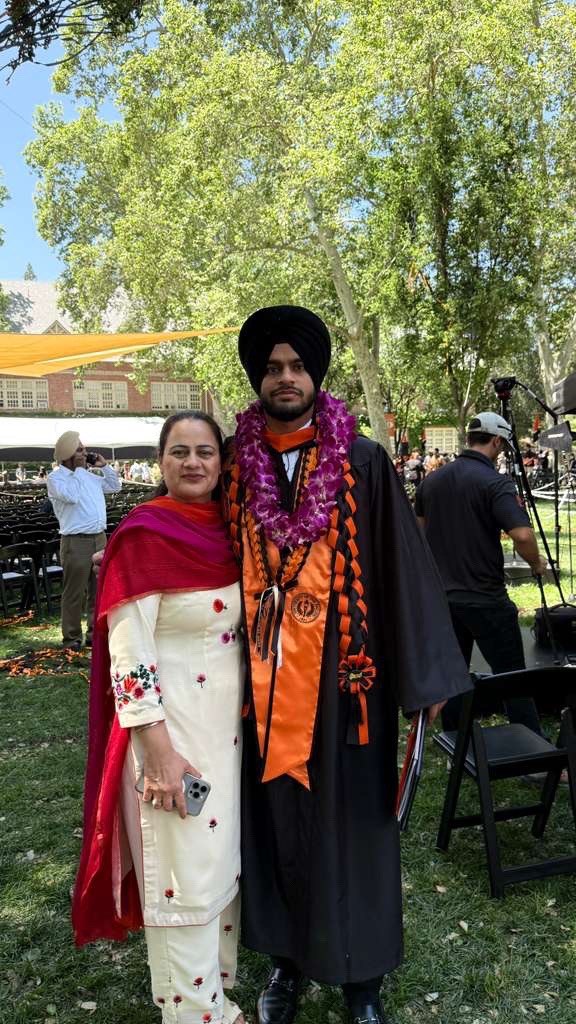 @Kaur simi