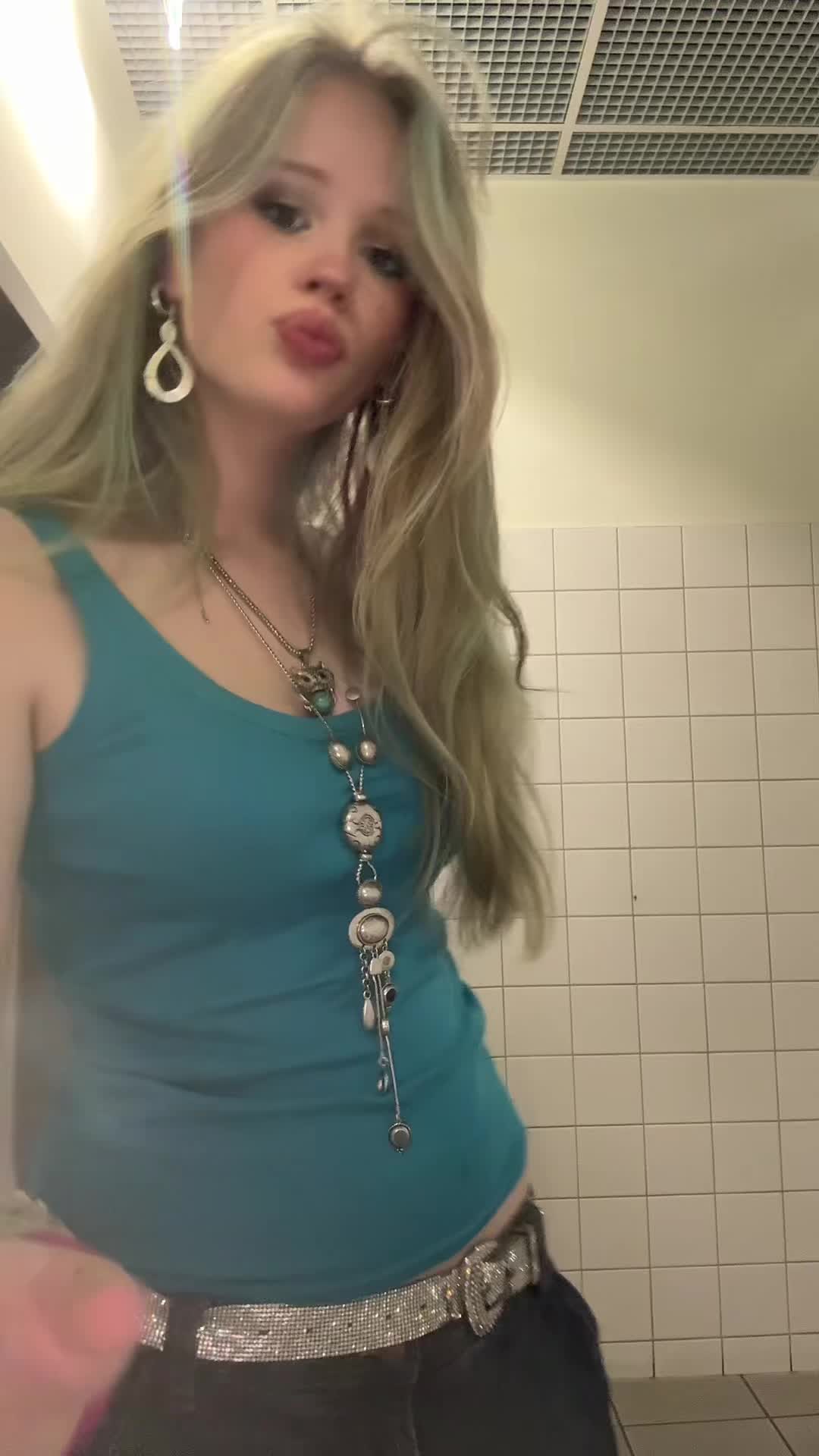 @romy<3