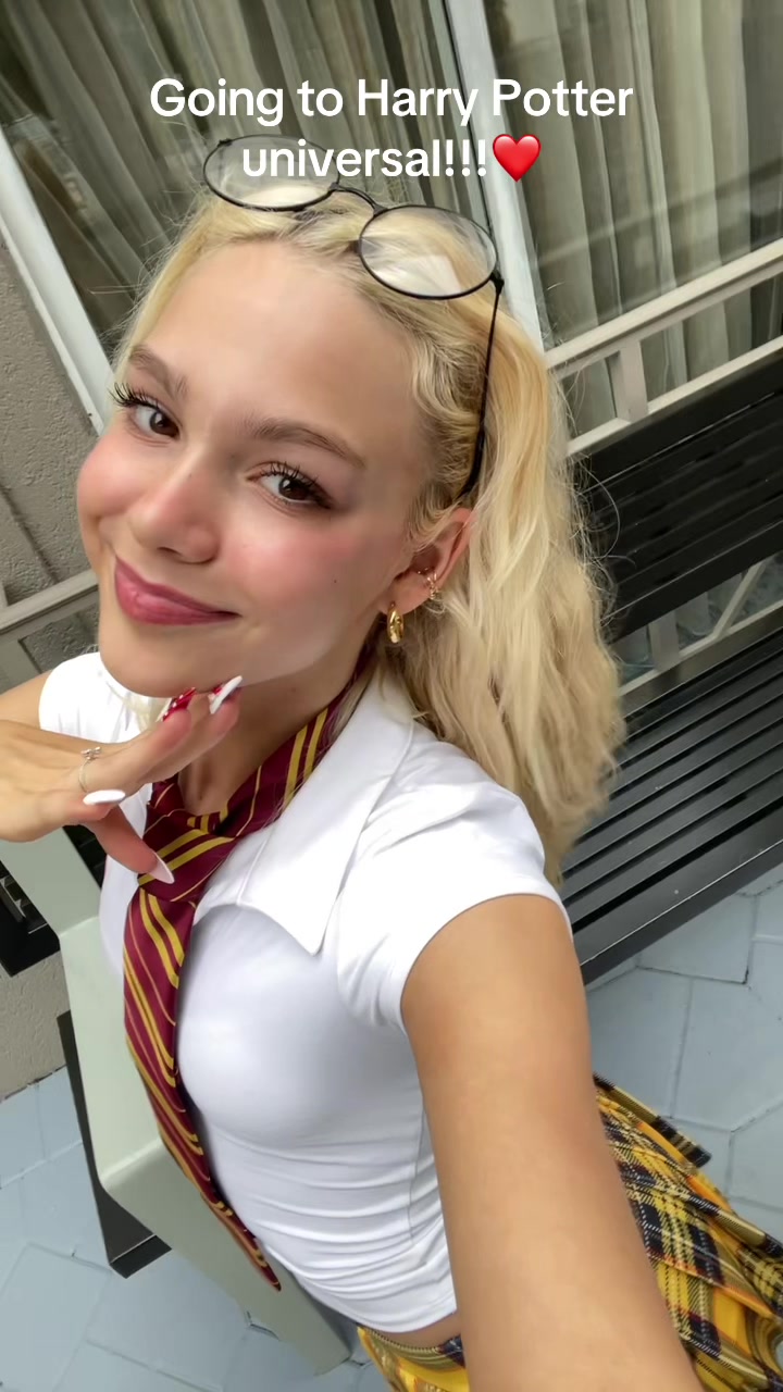 ruby_taylor_rue_official (@ruby_taylor_rue_official) - Urlebird