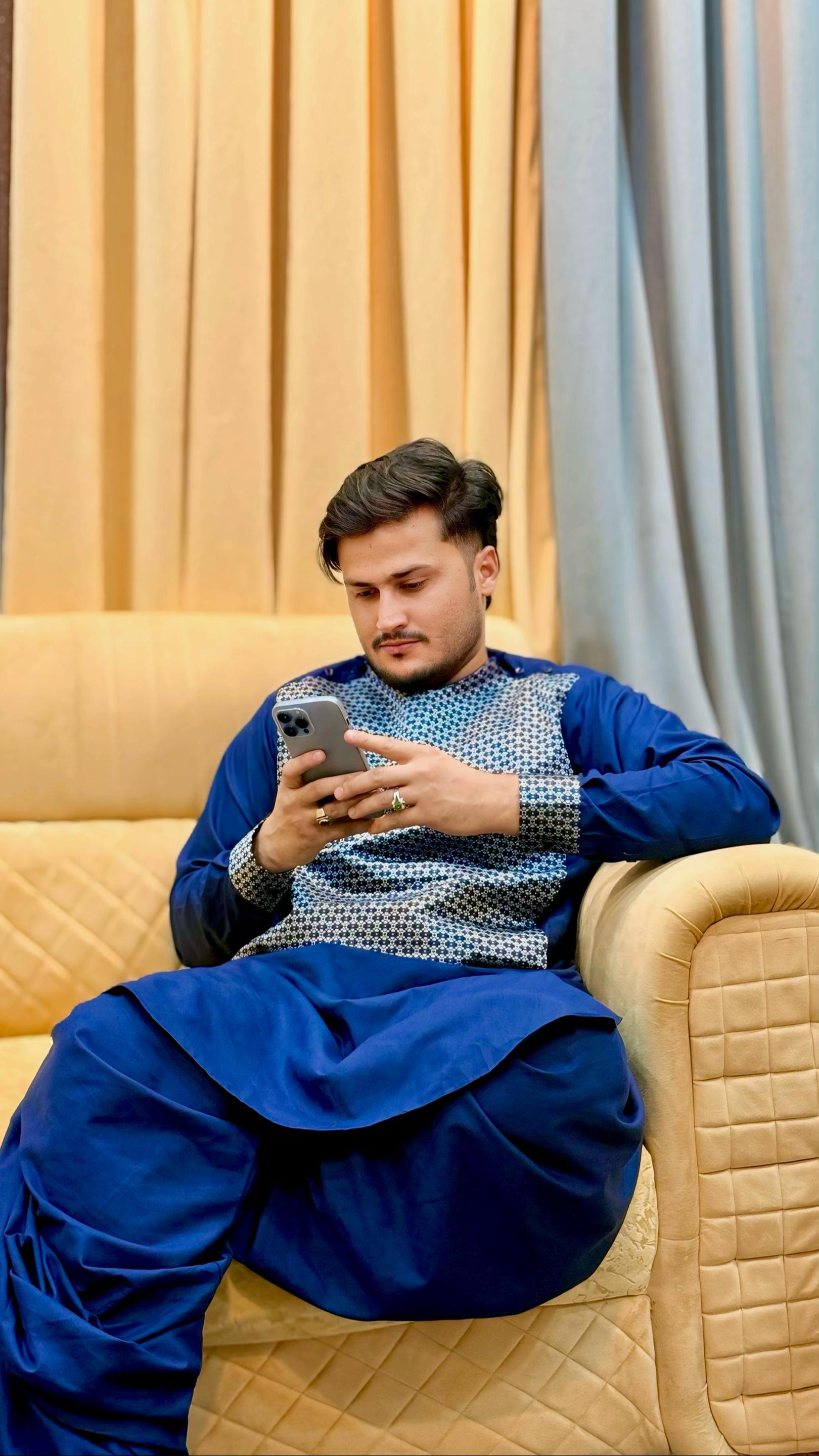 @Ilyaskhan98