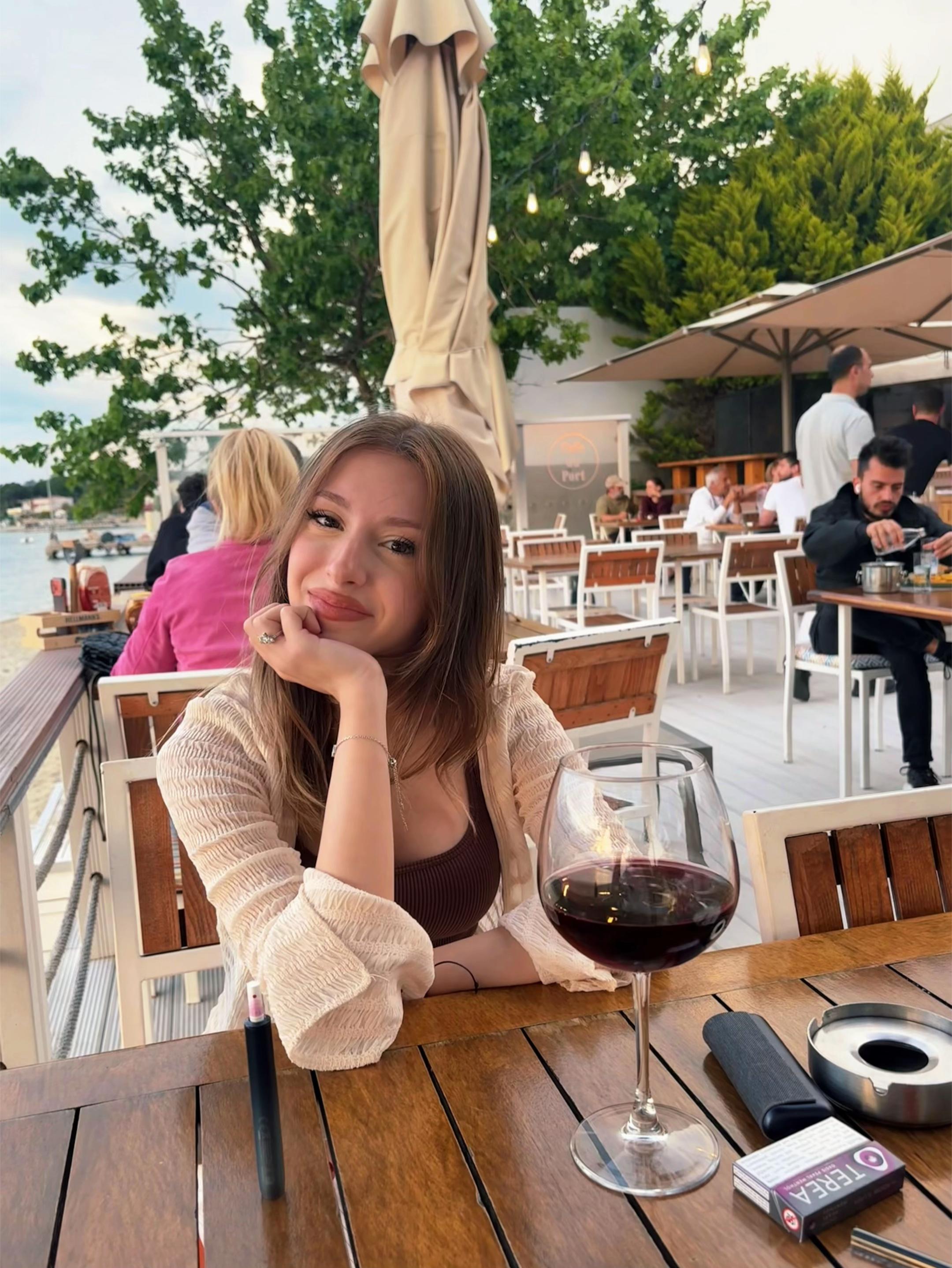 @öyküü