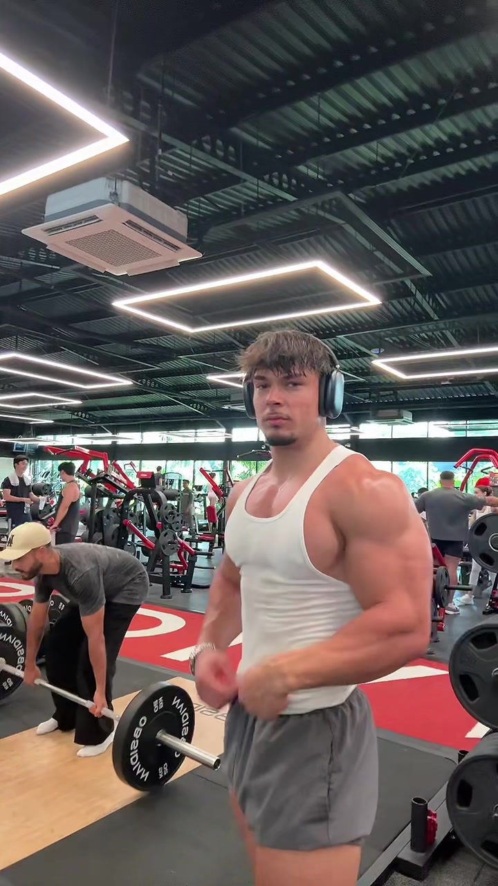 @moicestmike2