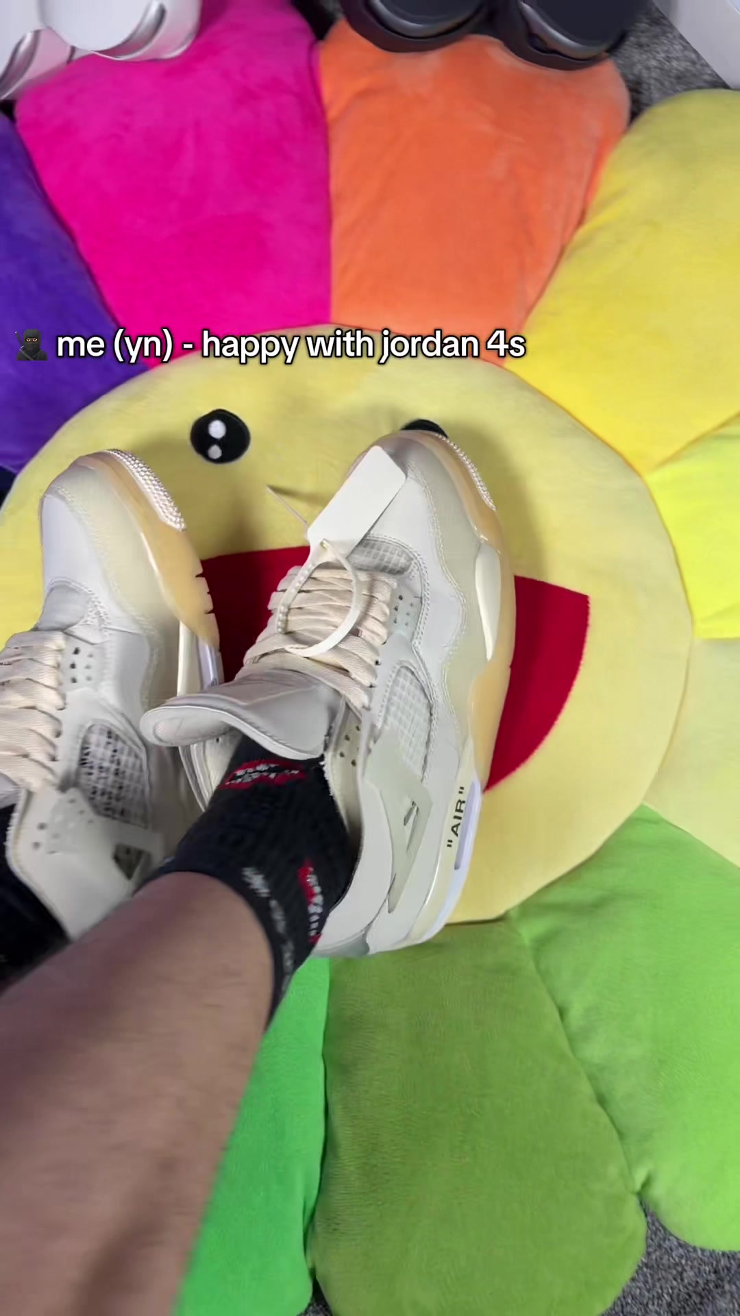 @luvvkicks