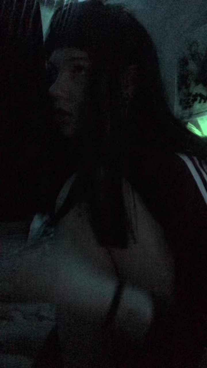 @awwwelie