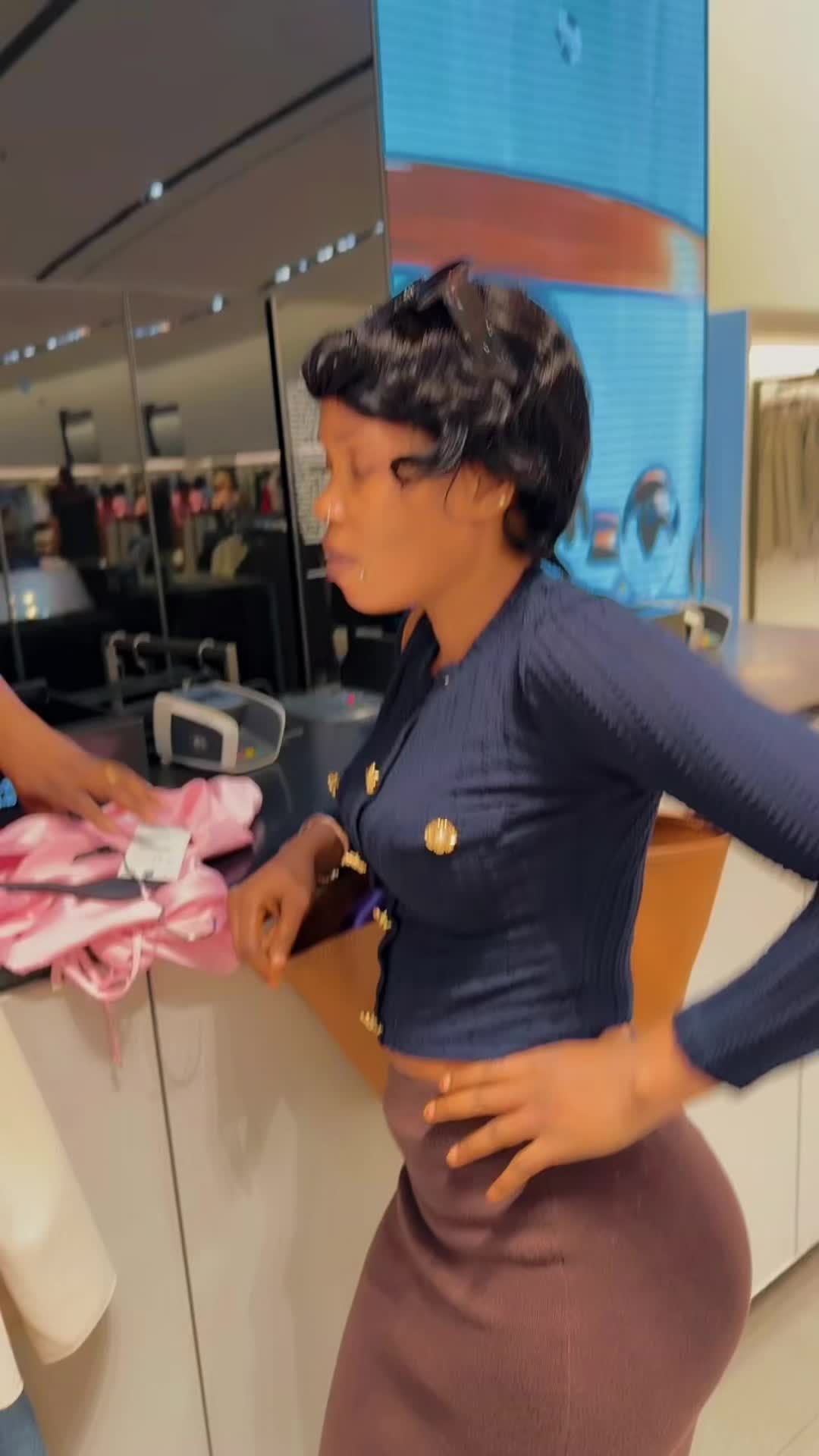 @Queenjulajallow1993@🇬🇲🇳🇱