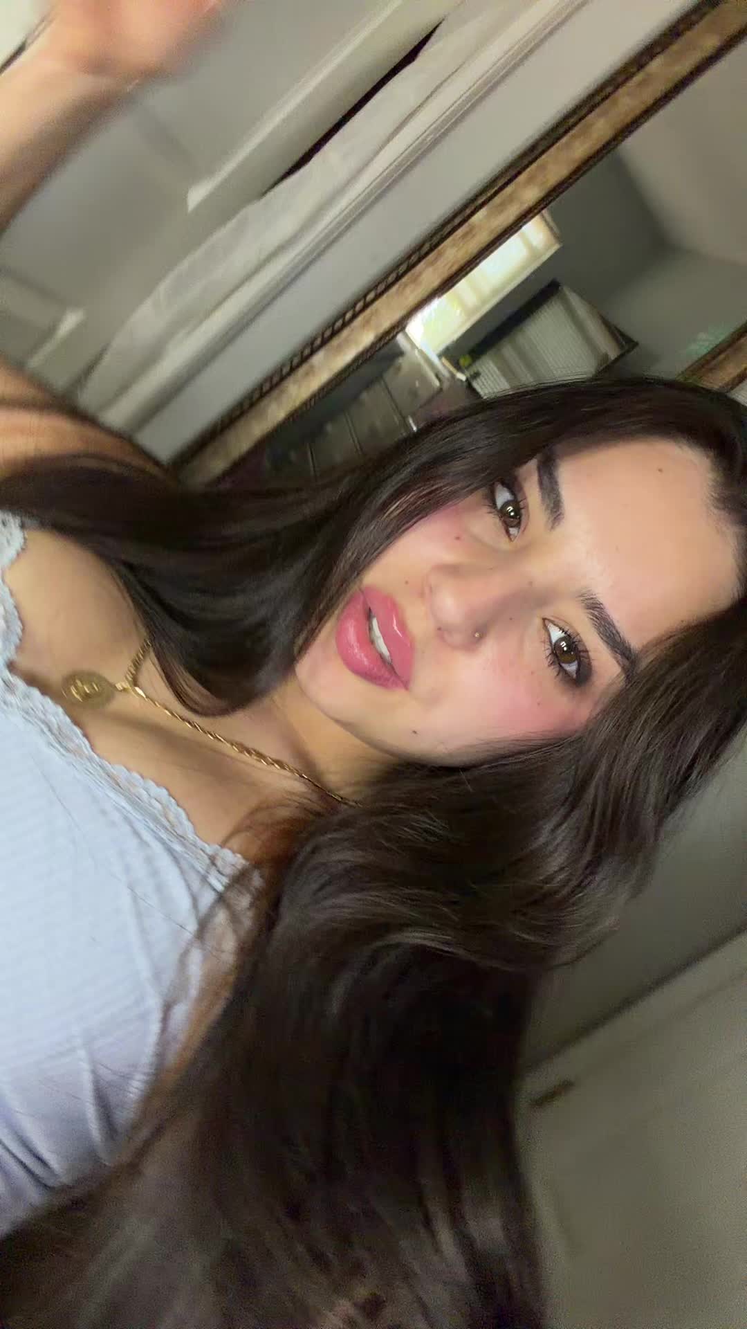 @Janett