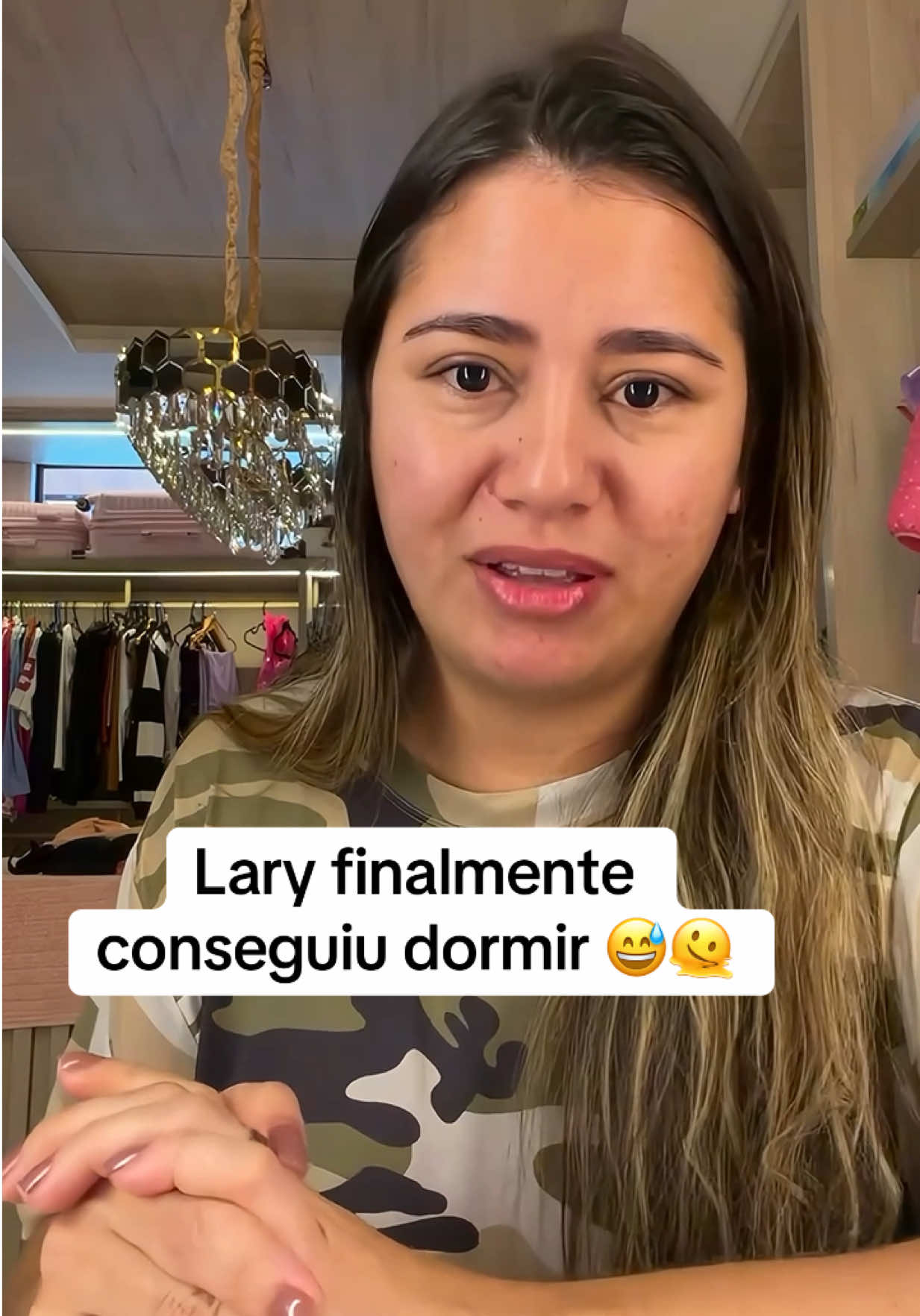 @laryiingrid01