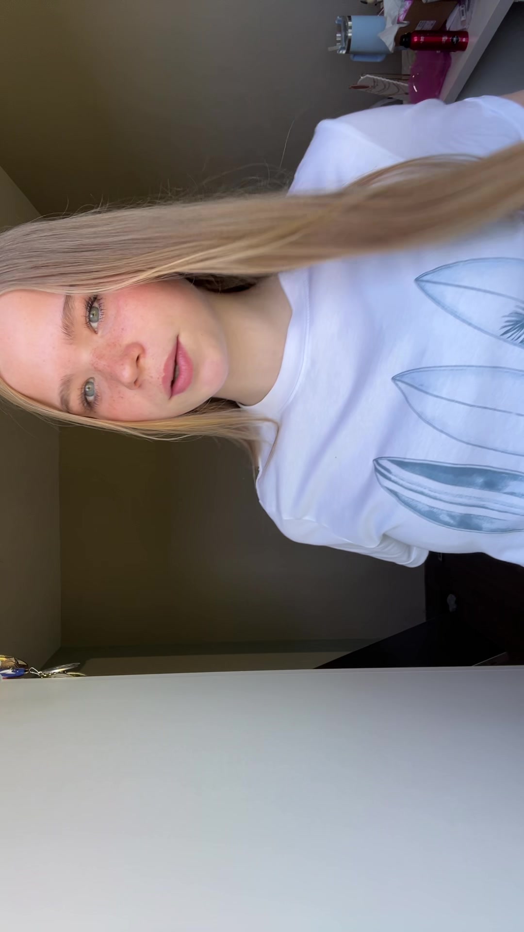 @♾️🫰🏼