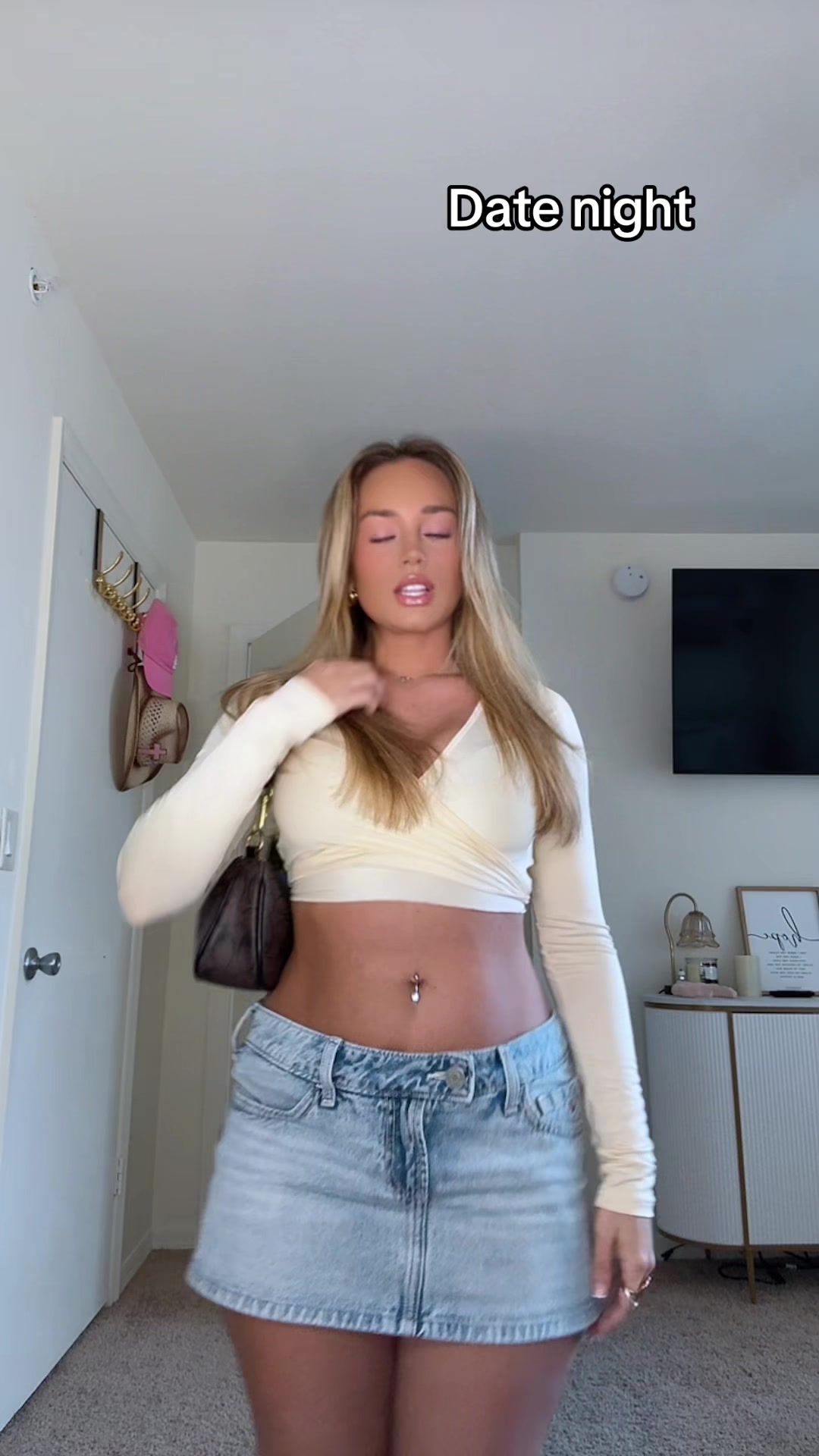 @angelaa.renae