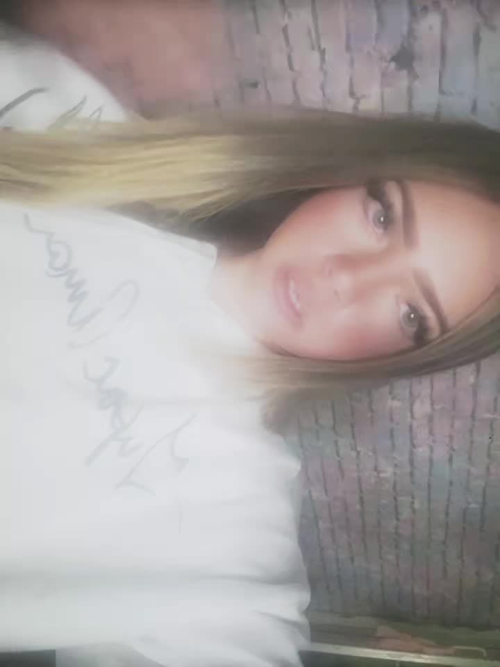 @🪽👱&zwj;♀️