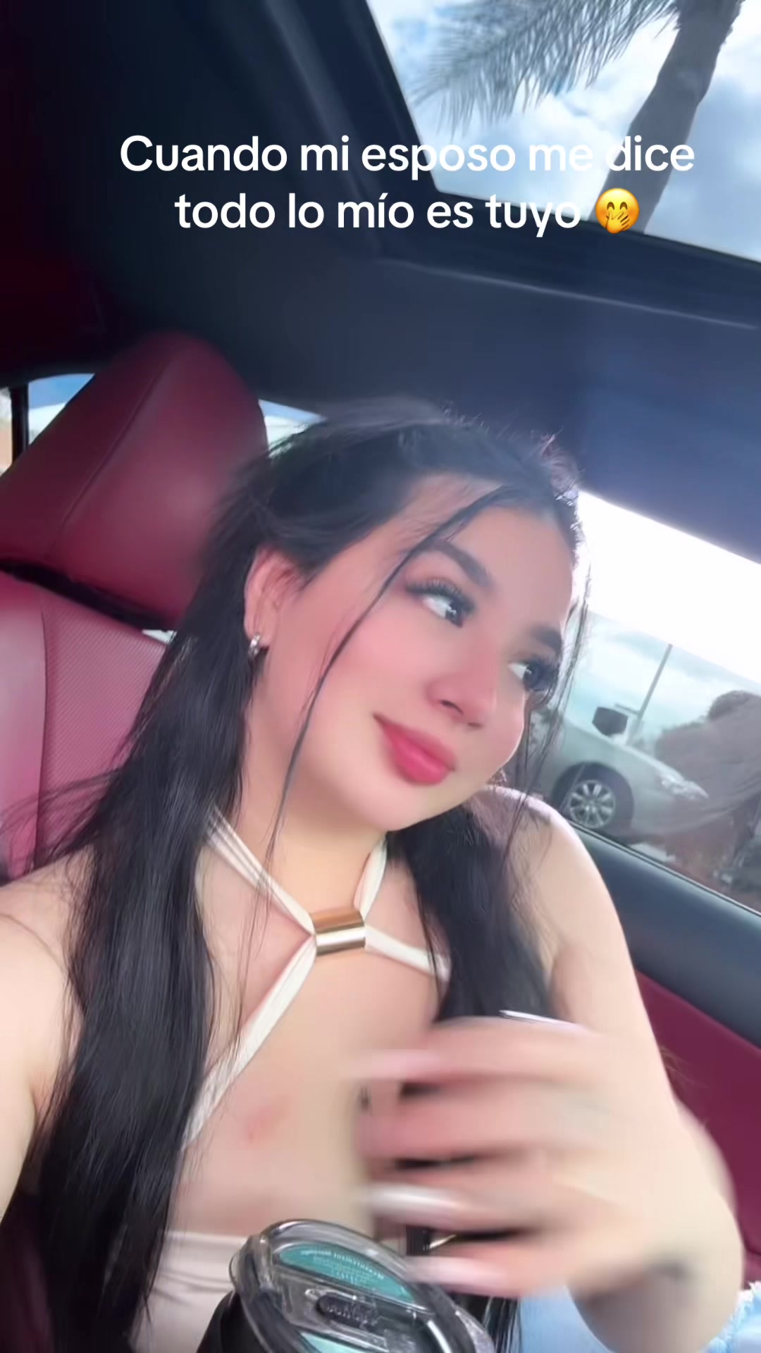 @charlona🦋