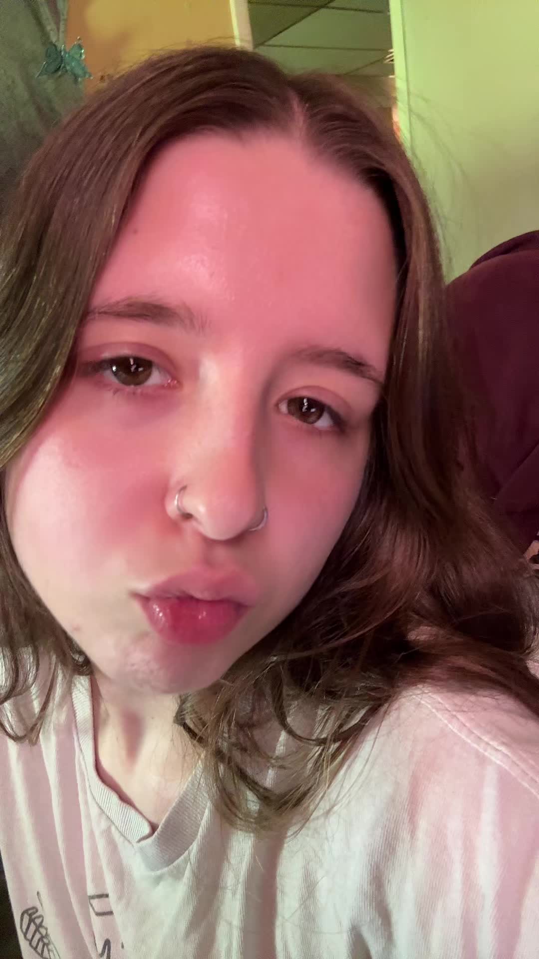 @<3