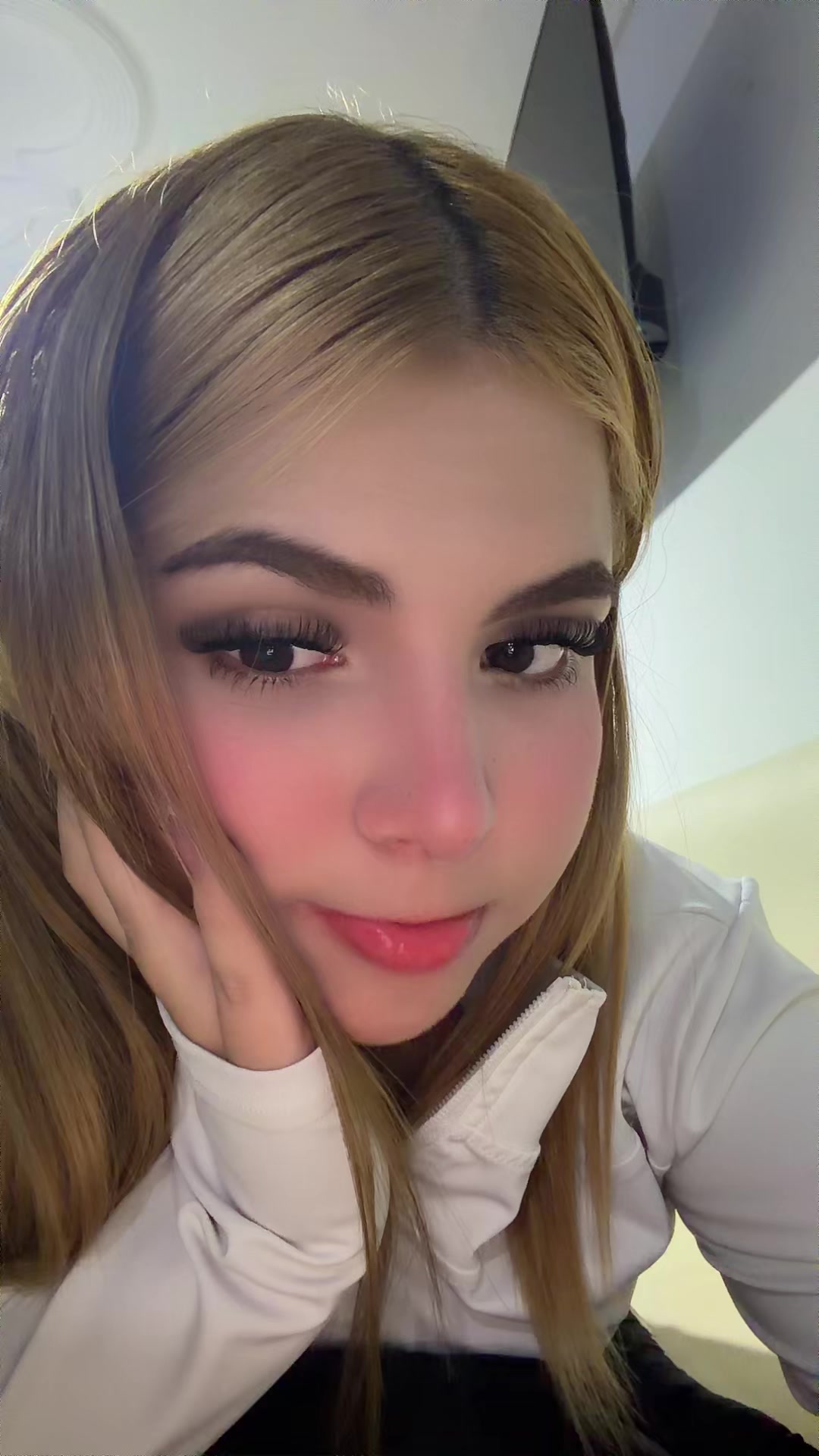 @Chris 👸🏼