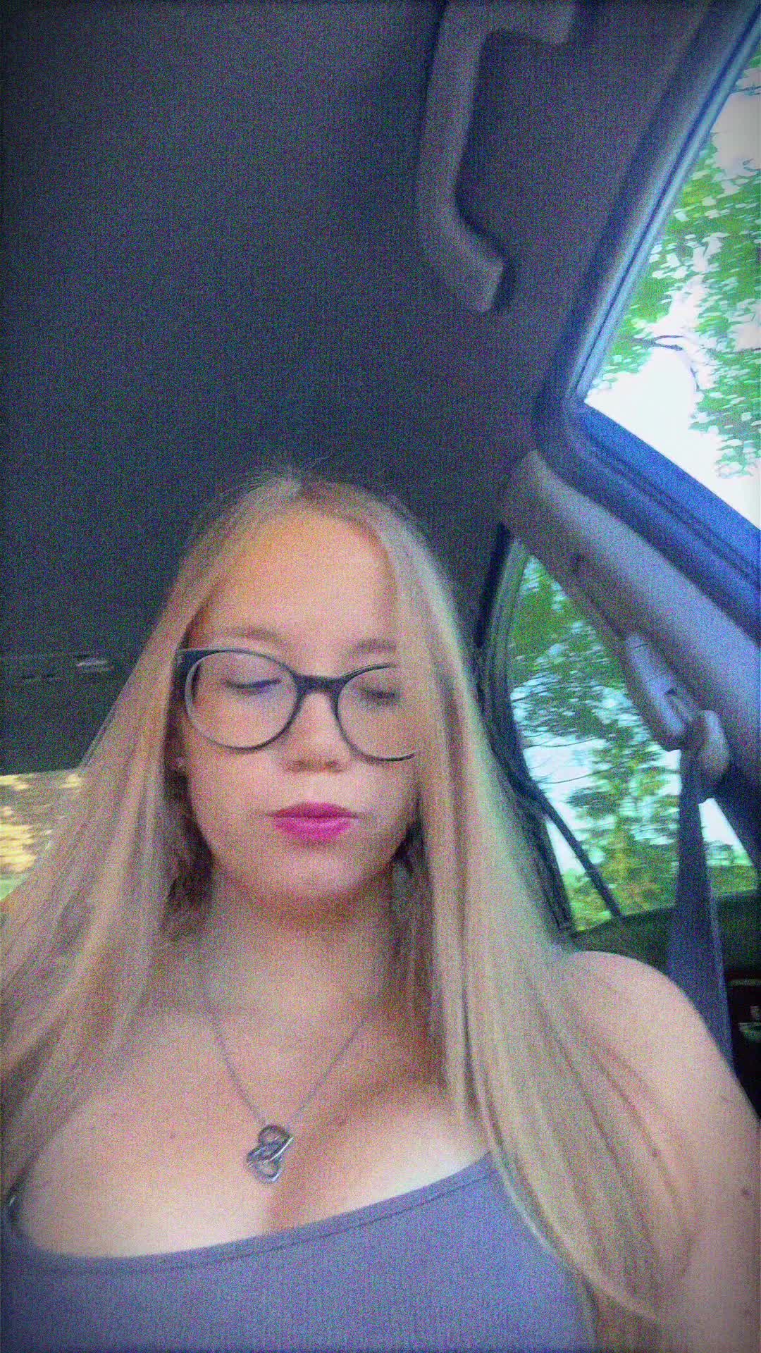@_alexahhhhh19