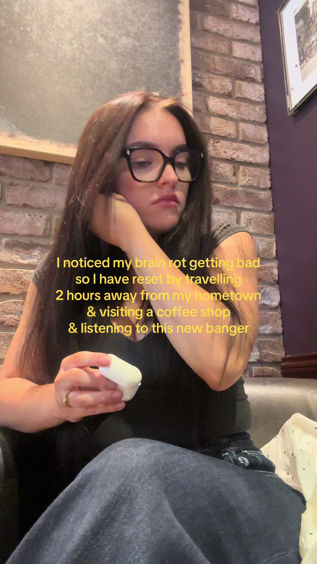 @KenyaHumphries