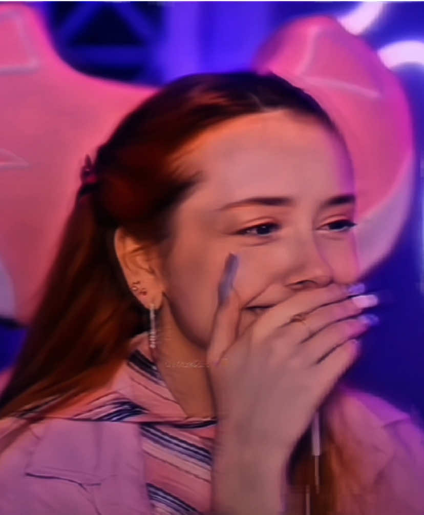 @𝓌ℯ𝓁𝓉ℴ𝓃💜🧡