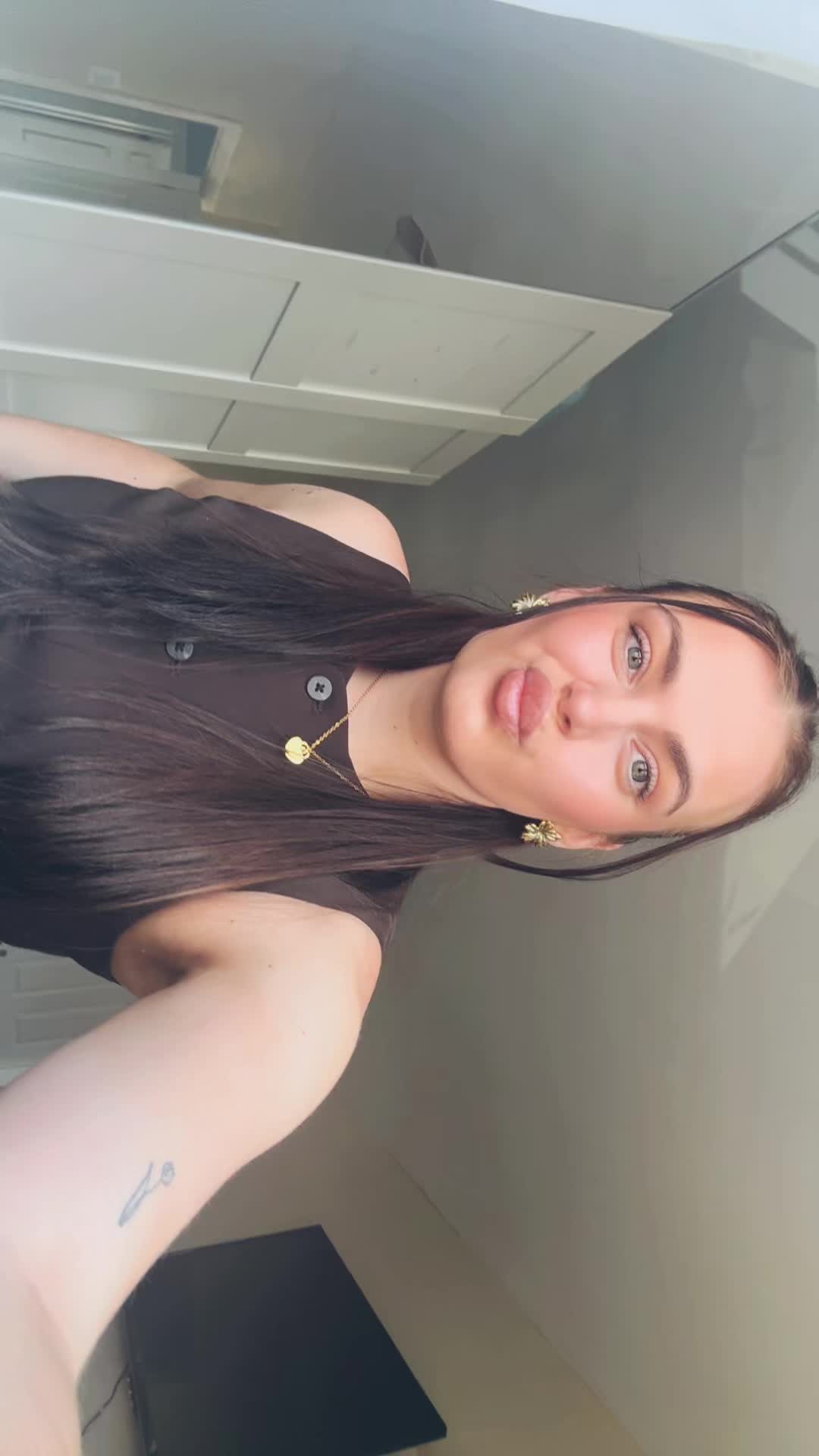 @mollyellizabeth