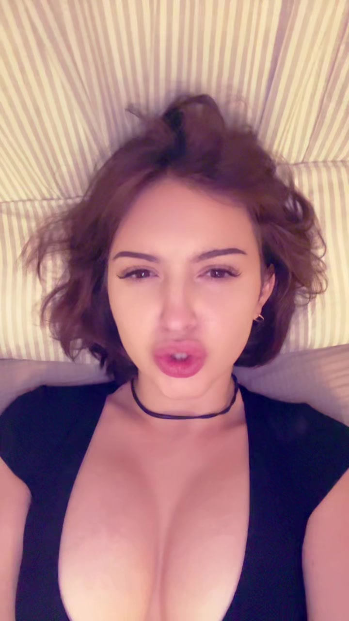 @jeannefrn
