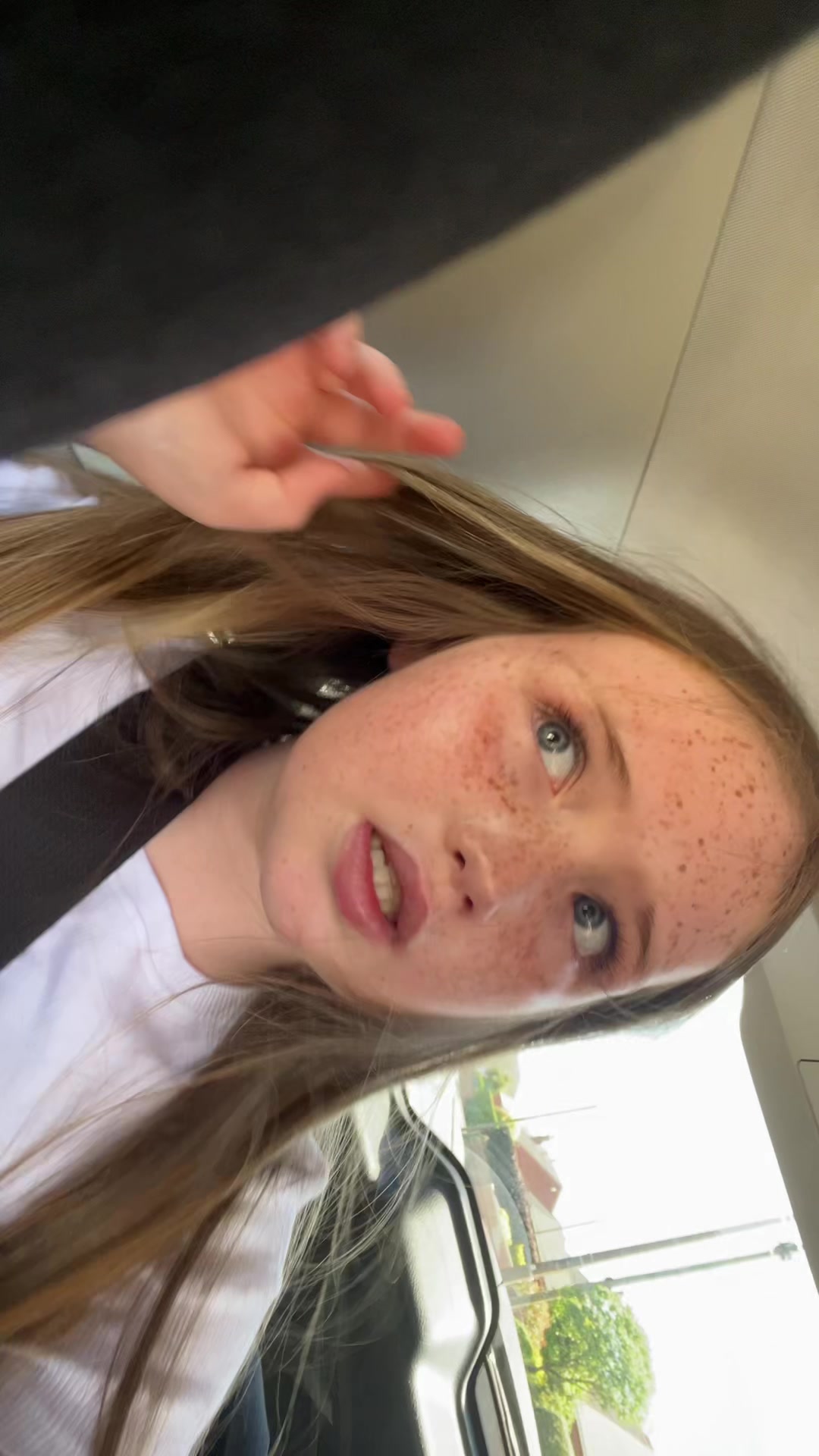 @𝐵𝑒𝓁𝓁𝒶𝓇𝑜𝓈𝑒 &lsquo;🪼