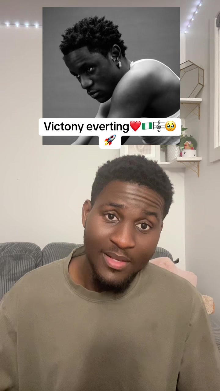 @Hollychocolat1🍫