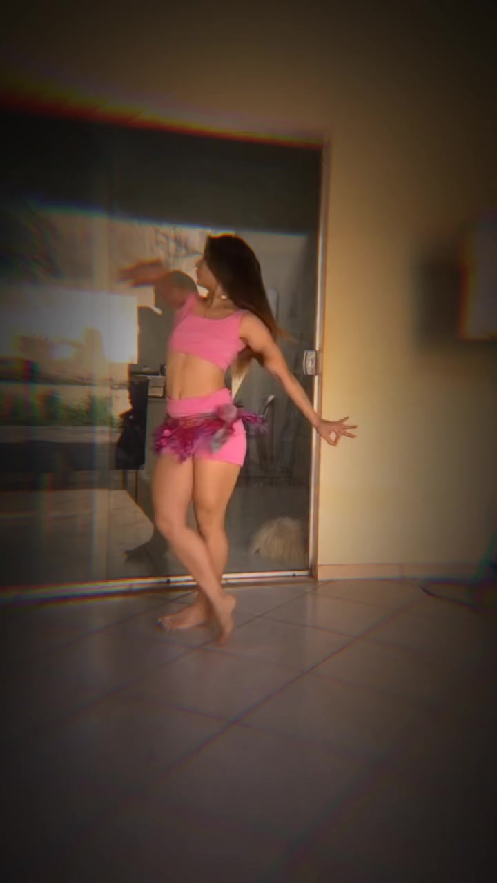@🦋 حبه فرفشه 🦋💋💃