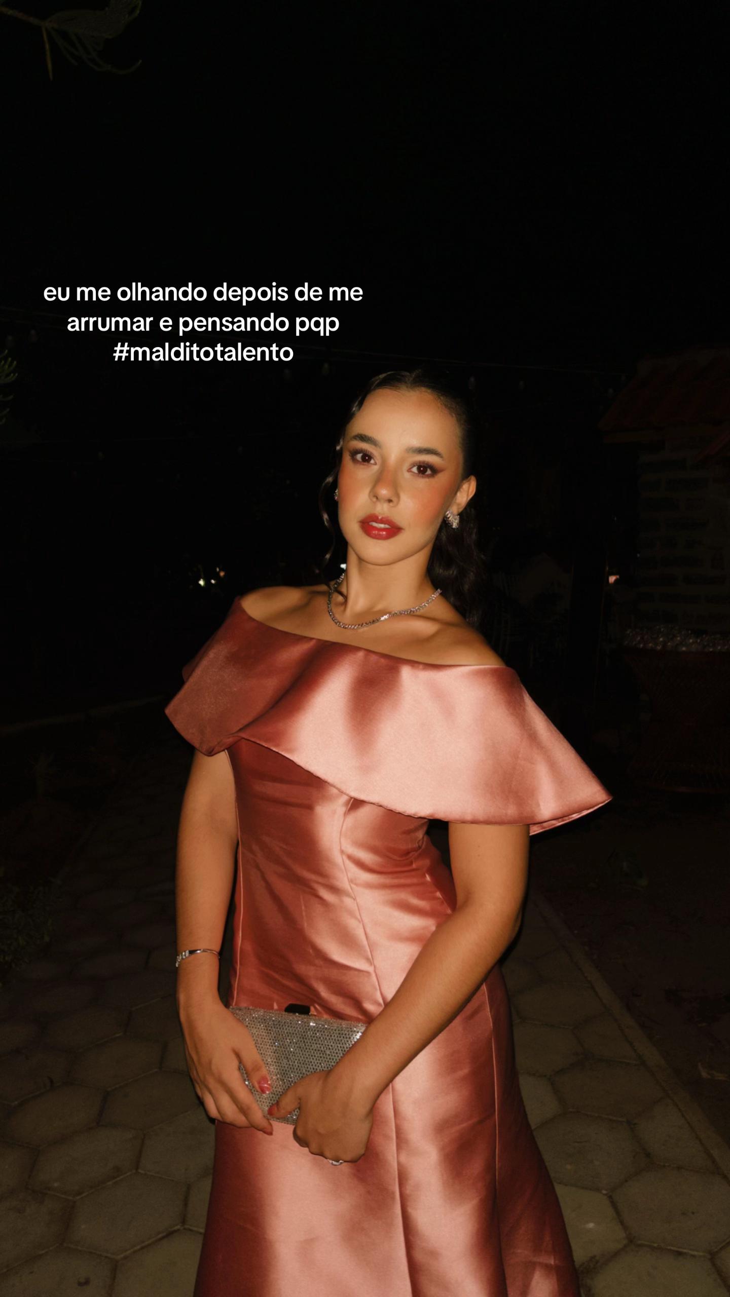 @Bia Nem&eacute;sio ✨
