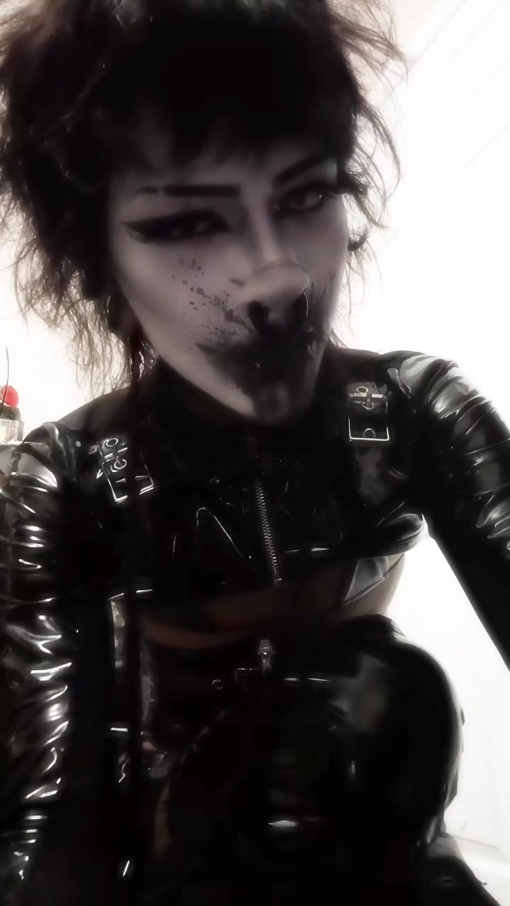 @☣︎ Tony ☣︎