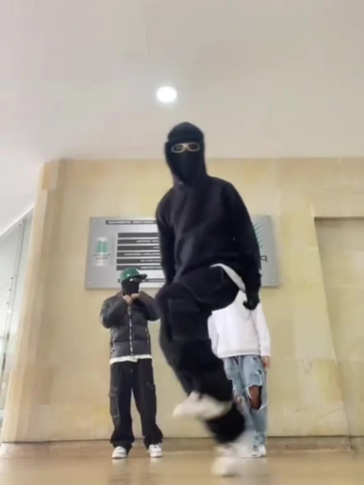 @𝐊𝐞𝐯𝐢𝐧..🕸️