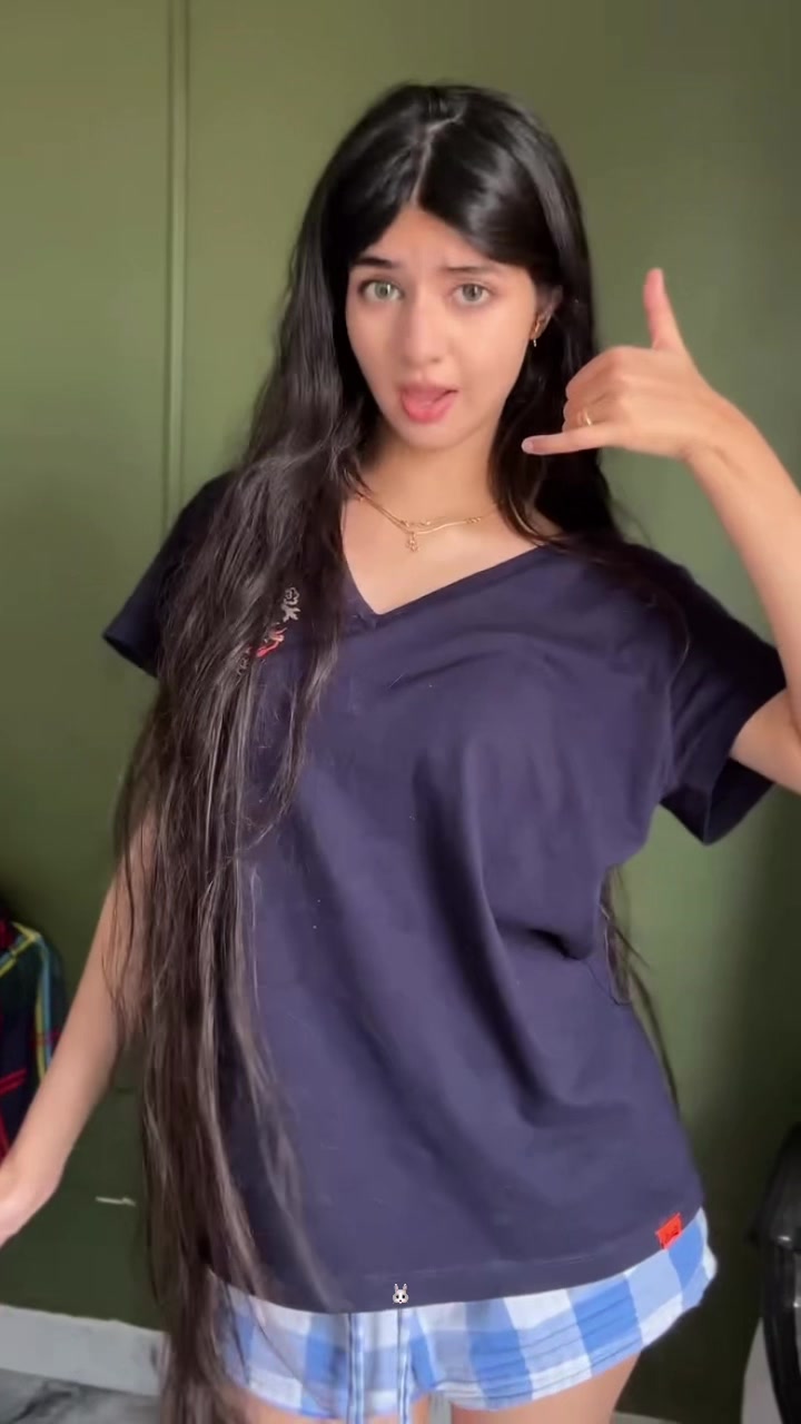 @🐰