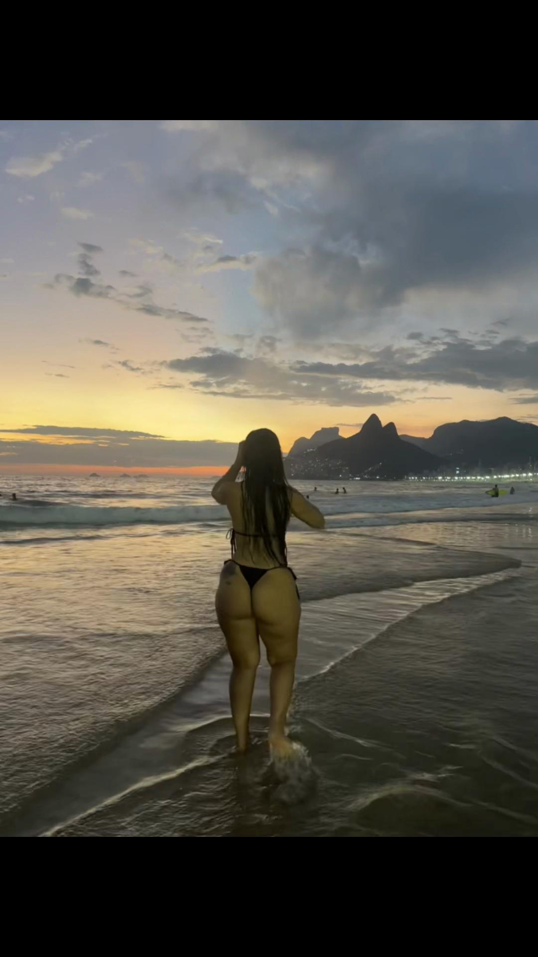 @Ang&eacute;lica Cazuni