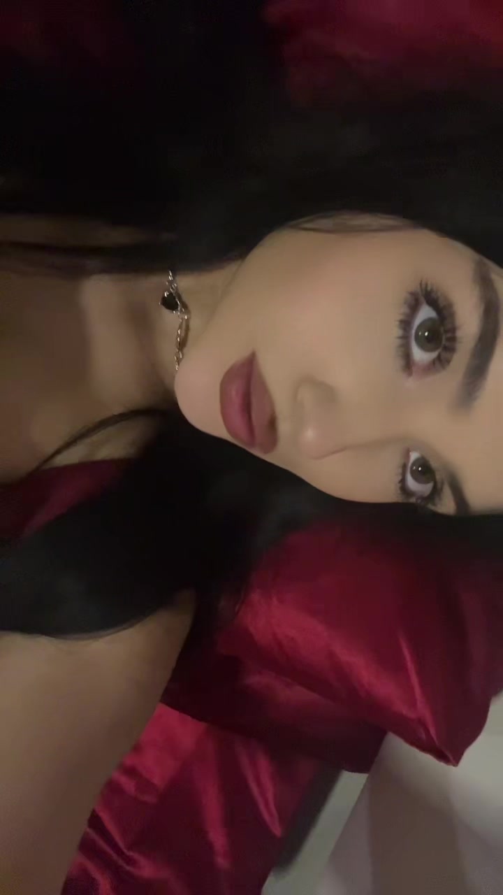 @𝐇𝐚𝐥𝐞𝐲 ☾