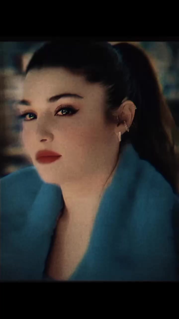 @♥️HANDE ERCAL 💕