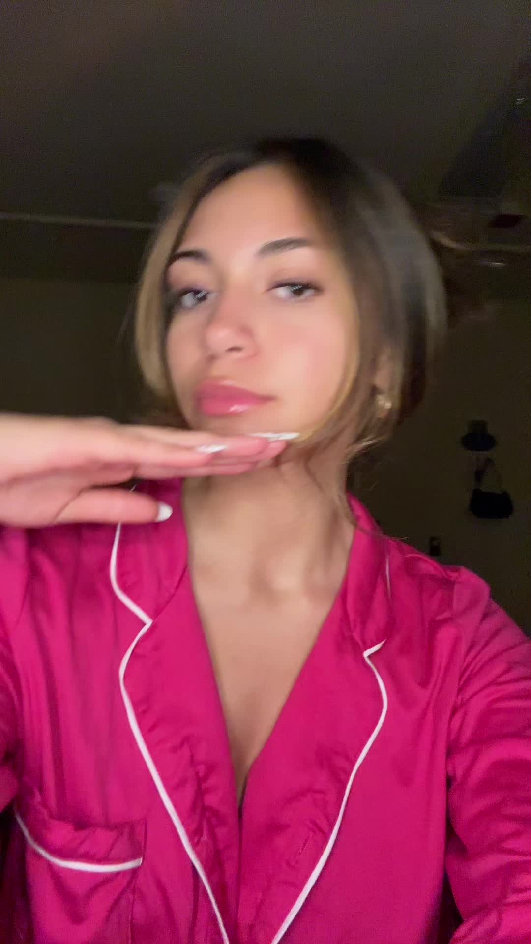 @ariana