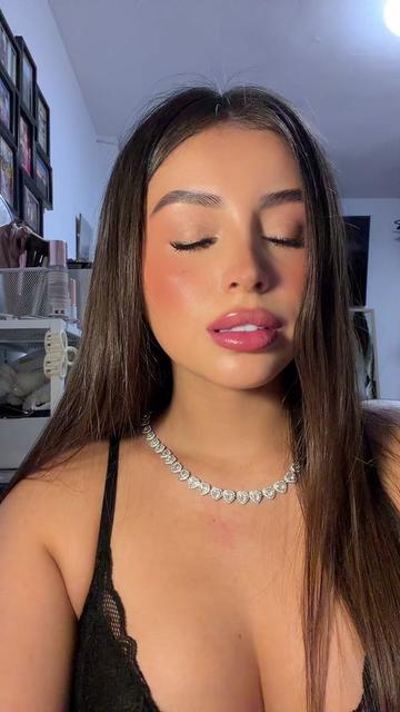 @Valentina