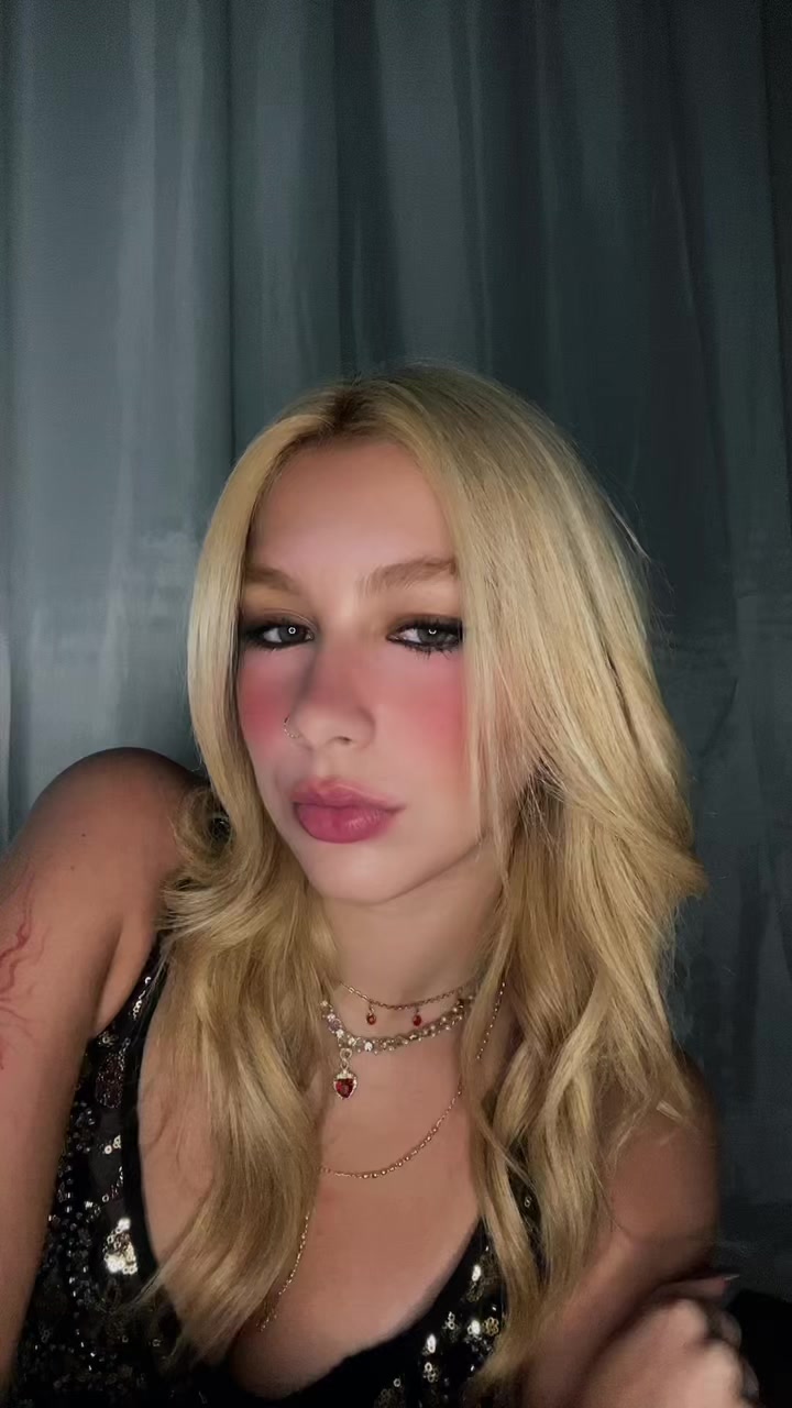 @renata 💋