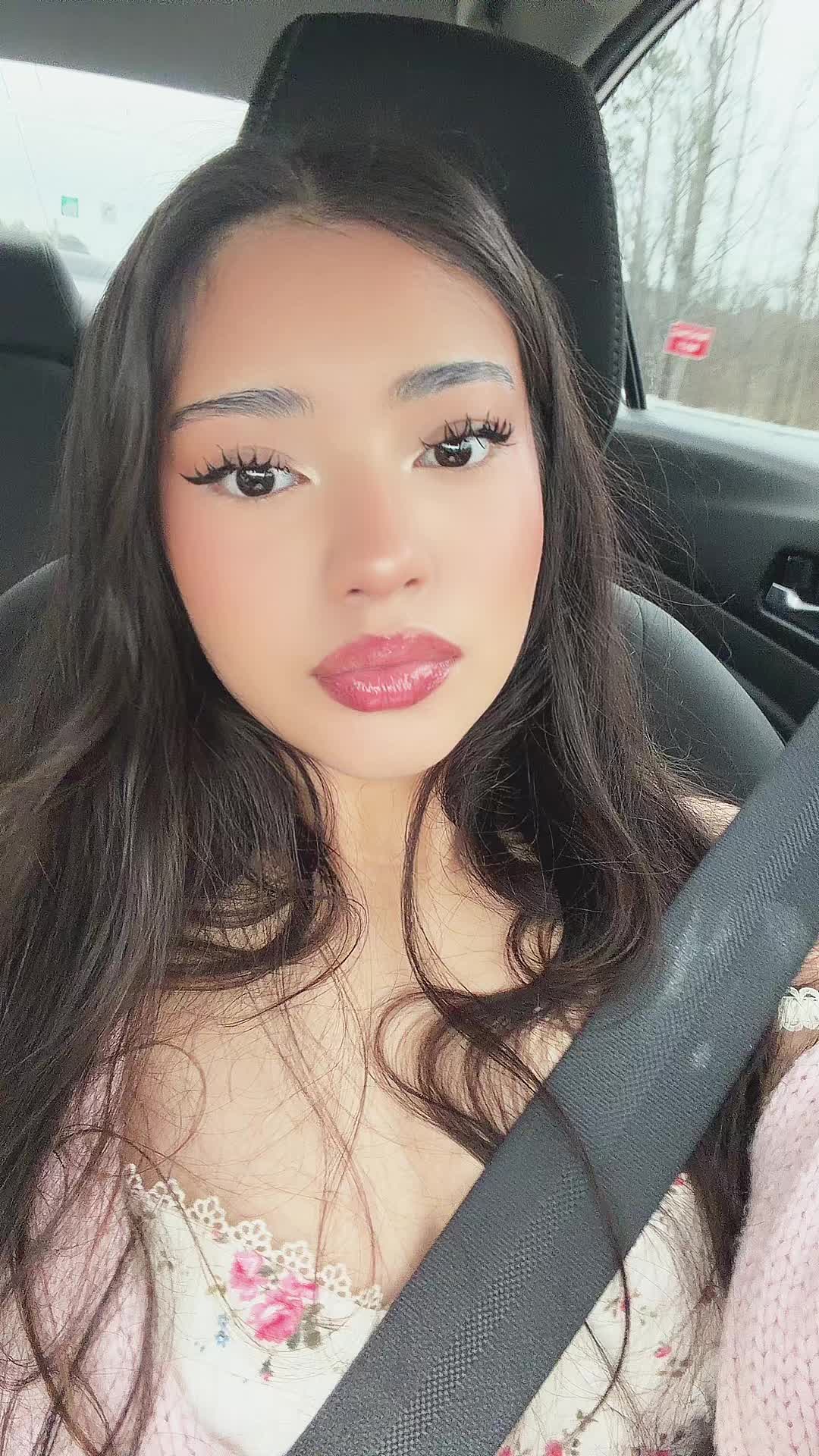 @leslye