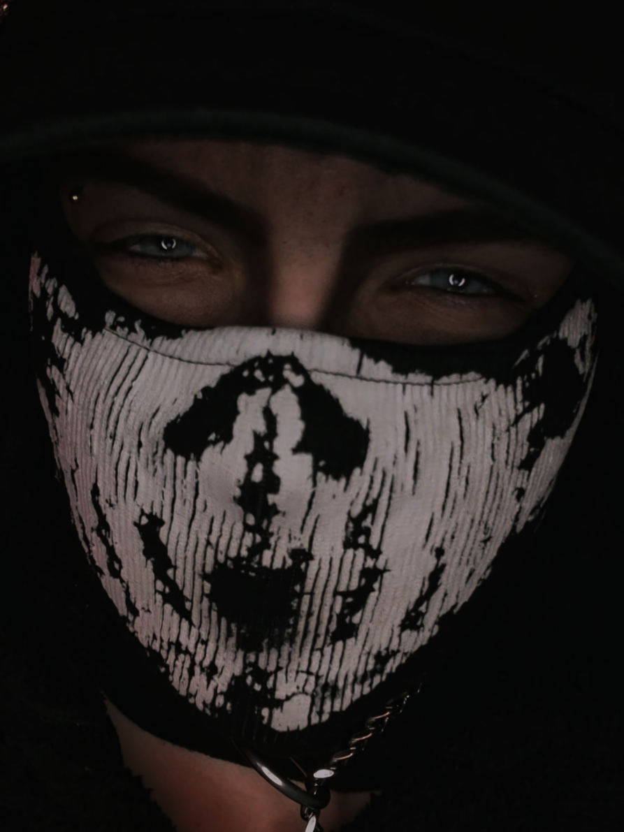 @ℂ𝕒𝕝𝕝𝕤𝕚𝕘𝕟:𝕂𝕖𝕖𝕘𝕪