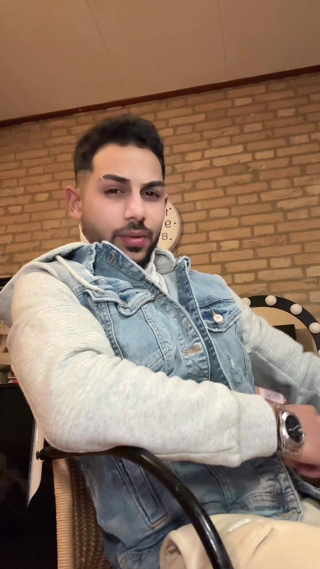 @𝑴𝒊𝒉𝒂𝒊🎭