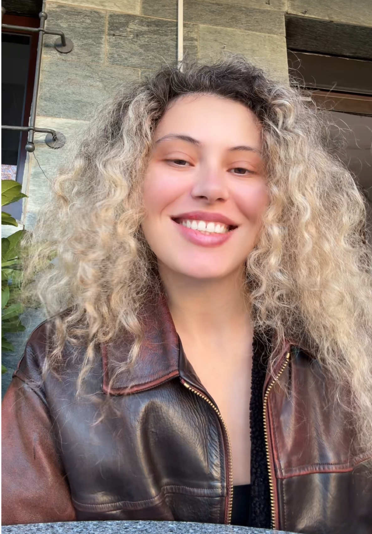 @Sara🇦🇱