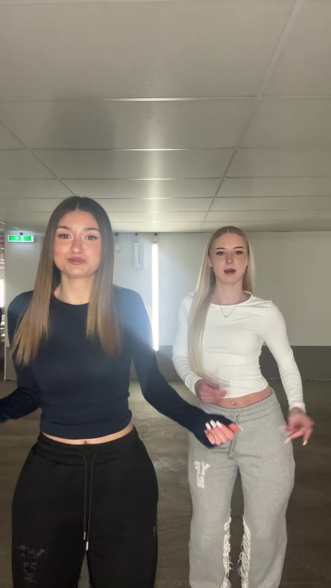 @Kimbooo