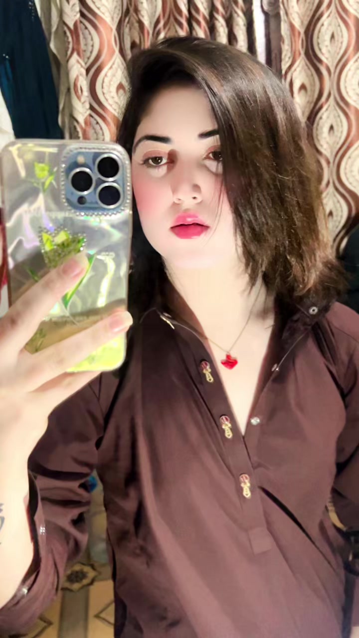 @🥀🦋 BARFI QUEEN 🥀