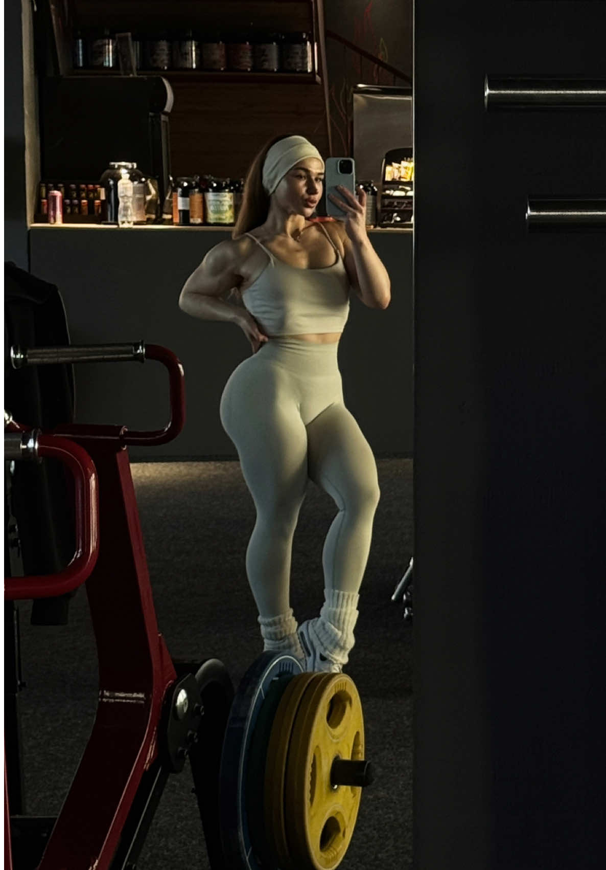 @Yana Rottenbergg