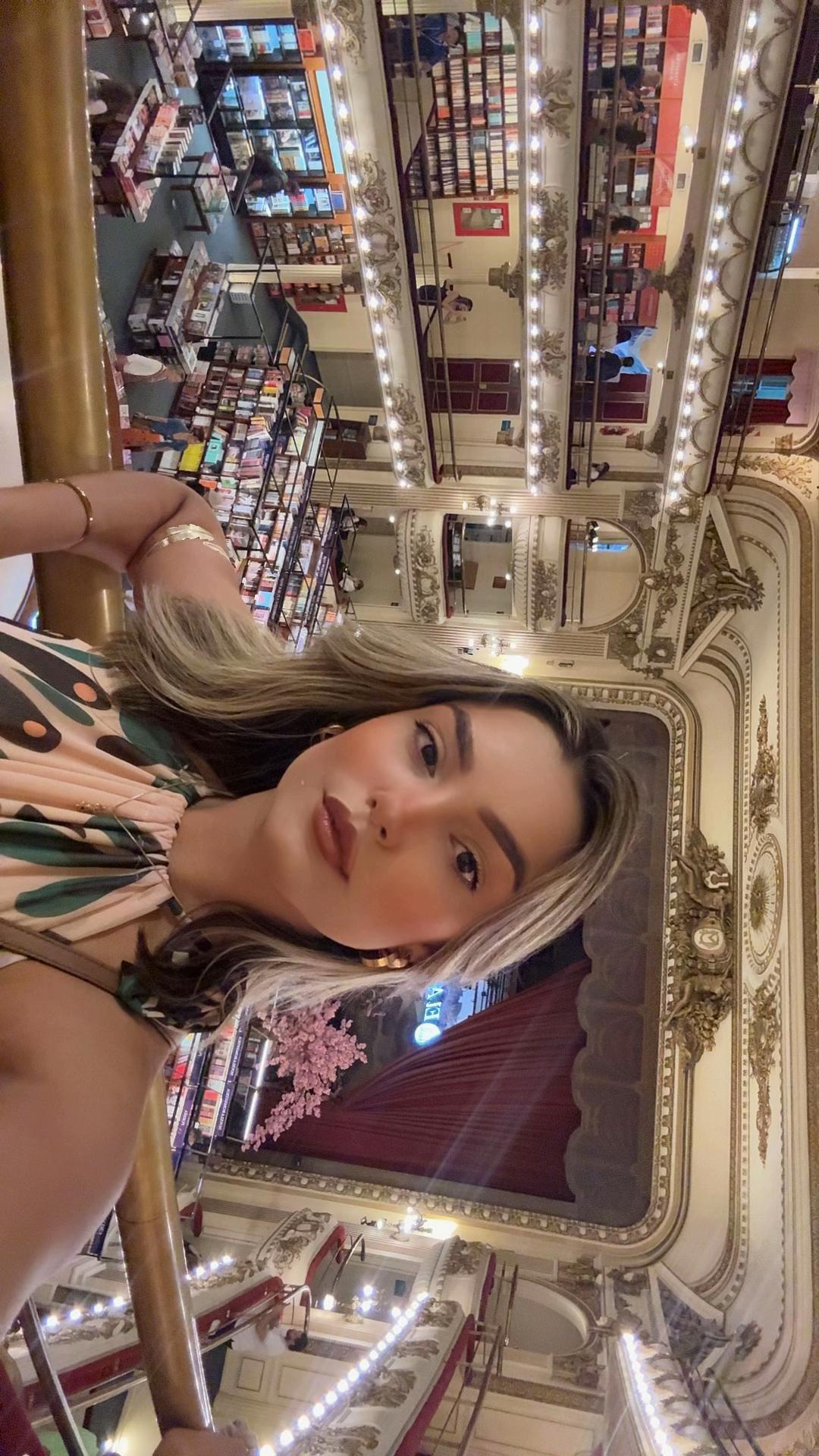 @Paula Medeiros🇧🇷✨