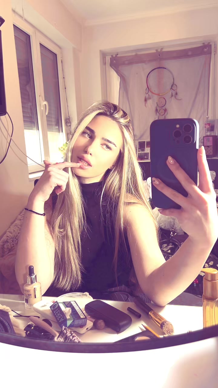 @S R