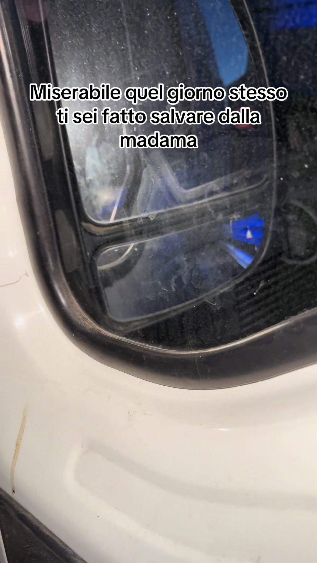 @senzaundomani10