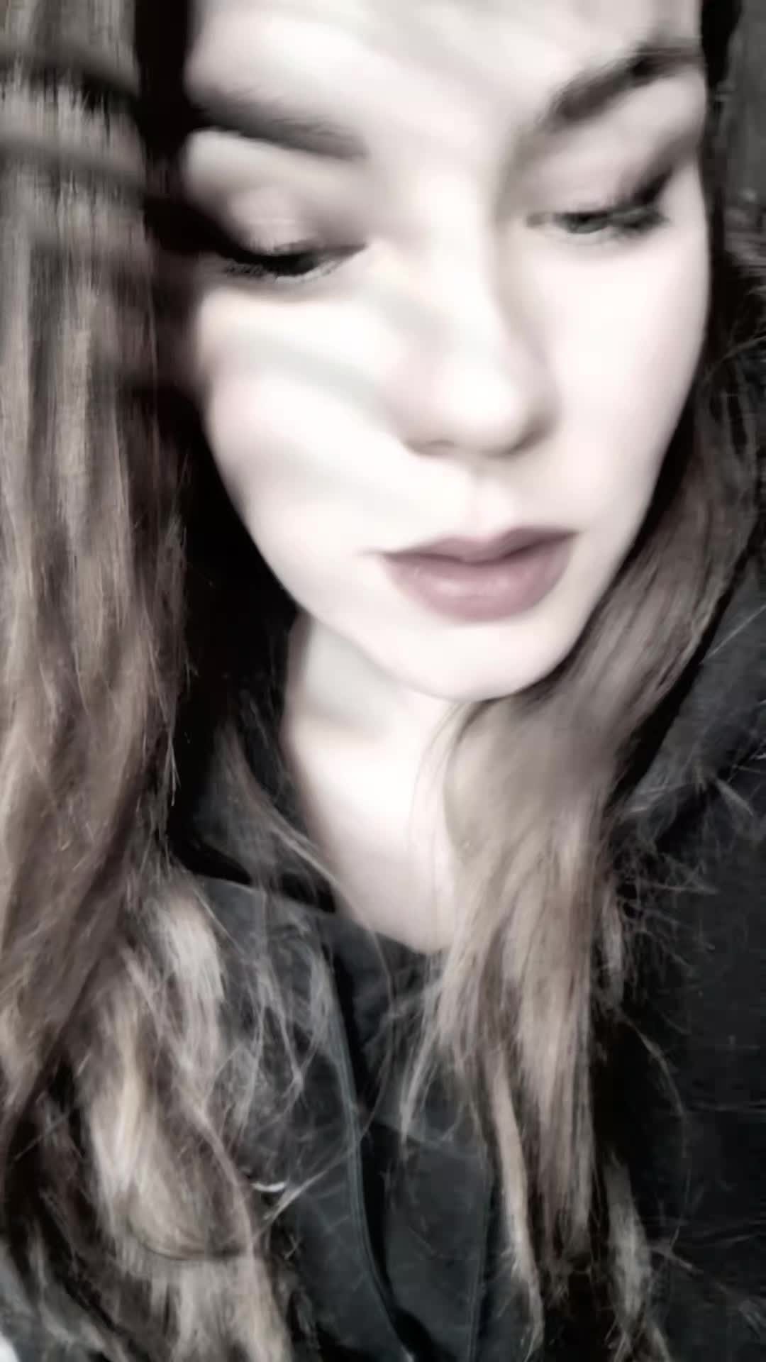 @Mariiitzaaaaa