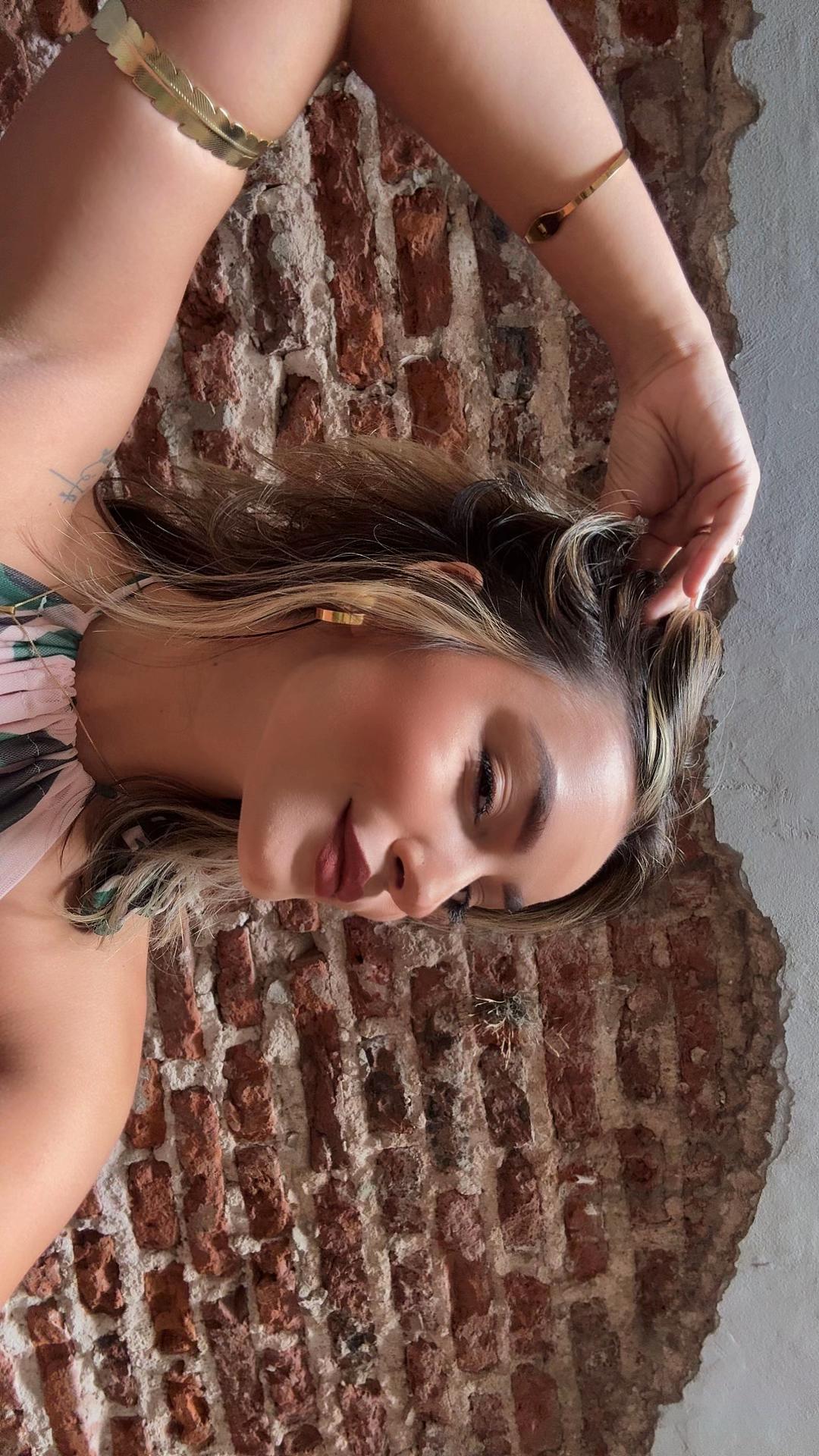 @Paula Medeiros🇧🇷✨
