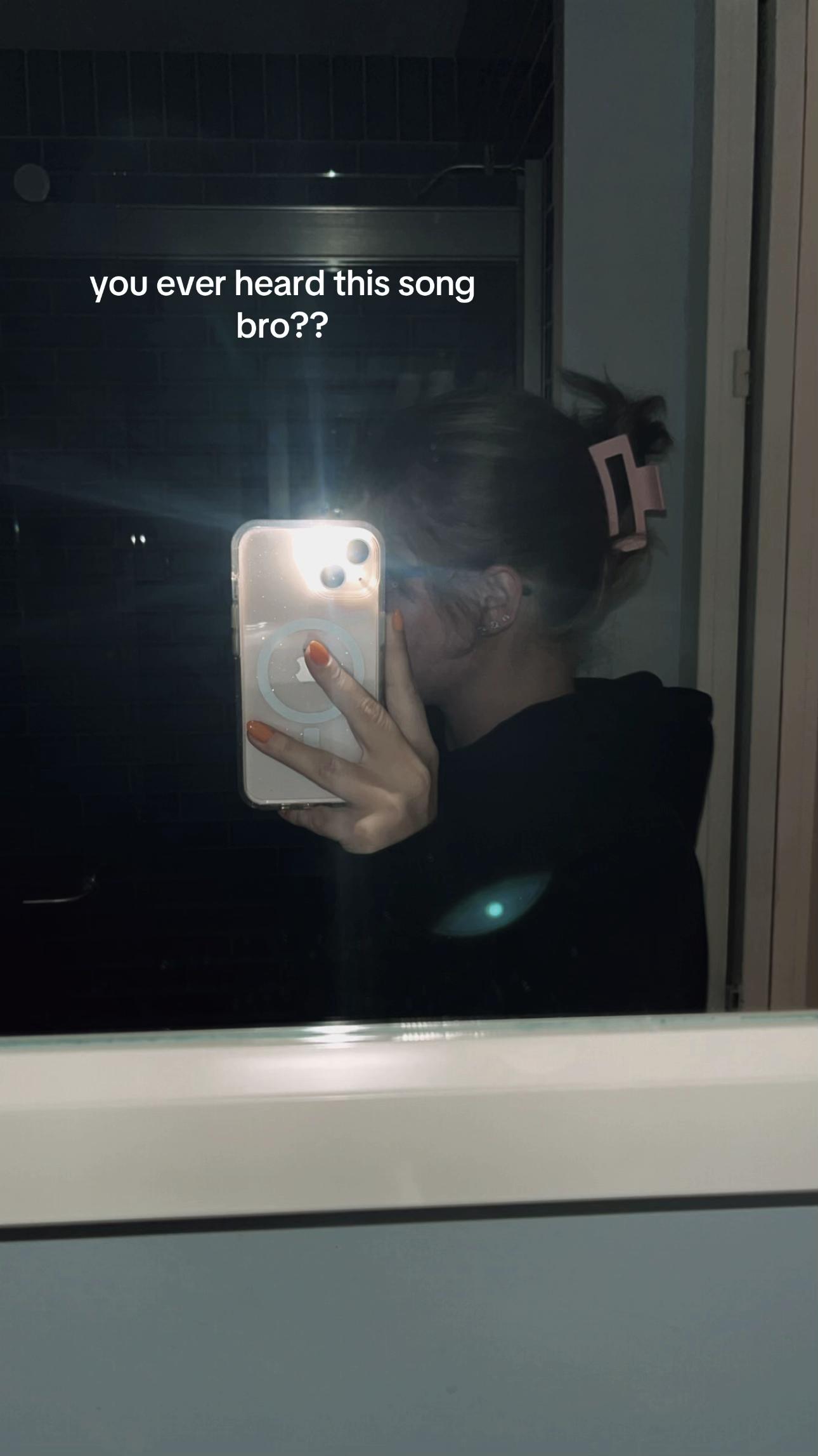 @blondebratdoll on IG/X 😘
